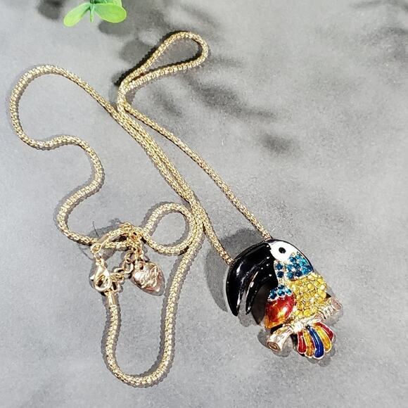 Betsey Johnson multi colored parrot Necklace‎ New!!! - Picture 1 of 5